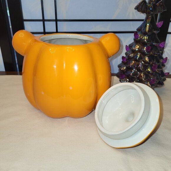 Disney Winnie The Pooh Halloween Pumpkin Cookie Jar - Picture 5 of 8